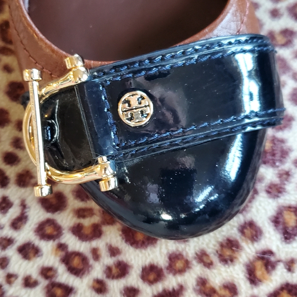Tory Burch Noel Buckle Toe Desgn/Brown and Black Size W Dust Bag 6.5 MβοΈπ€π€βοΈ - Picture 4 of 5